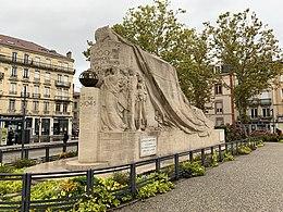 2600 Monument_morts_St_Étienne_Loire 6000 morts inauguré en 1933_